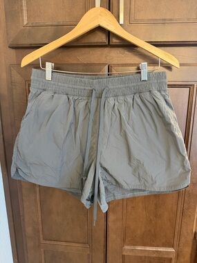Abercrombie & Fitch Women's Athletic Drawstring Shorts in Gray